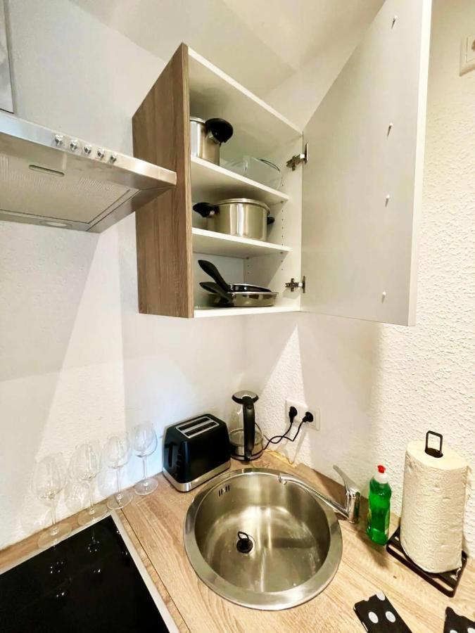 Cozy Apartment With Kitchen + Balcony New! Эссен Экстерьер фото